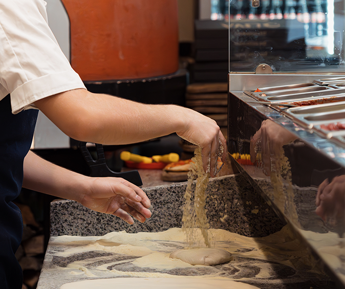 Saladette de table : Un élément indispensable pour votre pizzeria