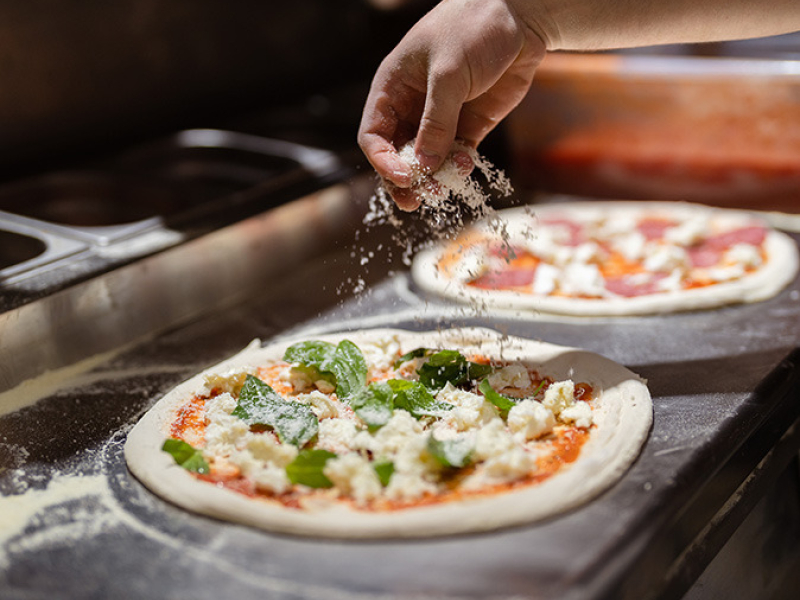 Saladette Sur Mesure : L’Essentiel pour Une Cuisine Professionnelle Efficace